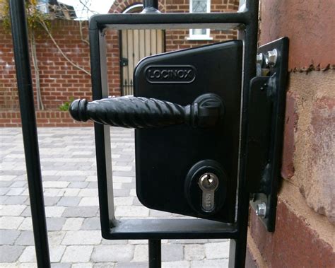 metal gate handle lock box black|Lock Boxes for Garden Gates, Pool Gates, Walk.